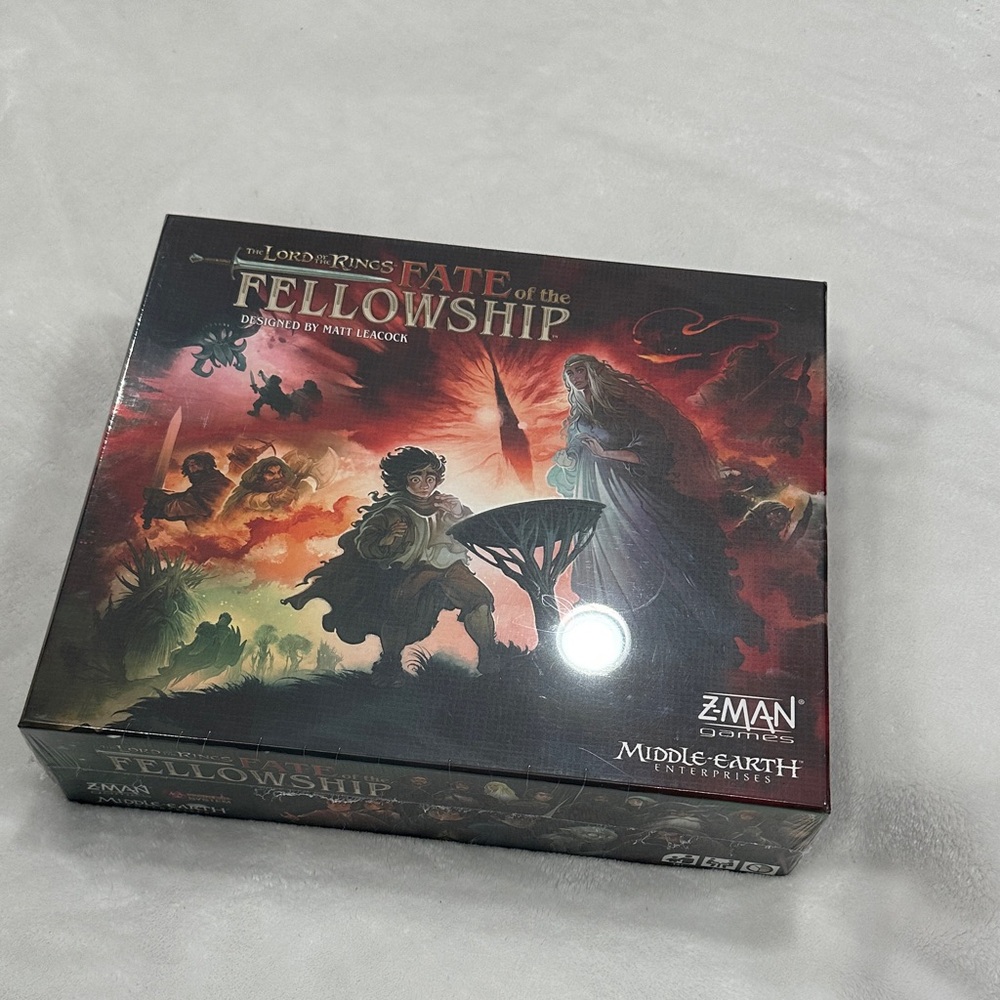 The Lord of the Rings: Fate of the Fellowship Board Game/sealed - Picture 2 of 8